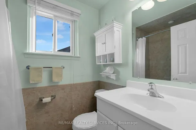 Additional image 29 of 107 Royal Palm Dr