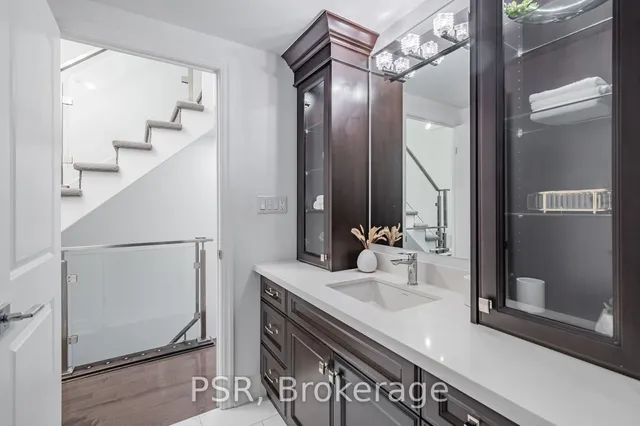 Additional image 23 of 38 Stadium Rd Unit 635