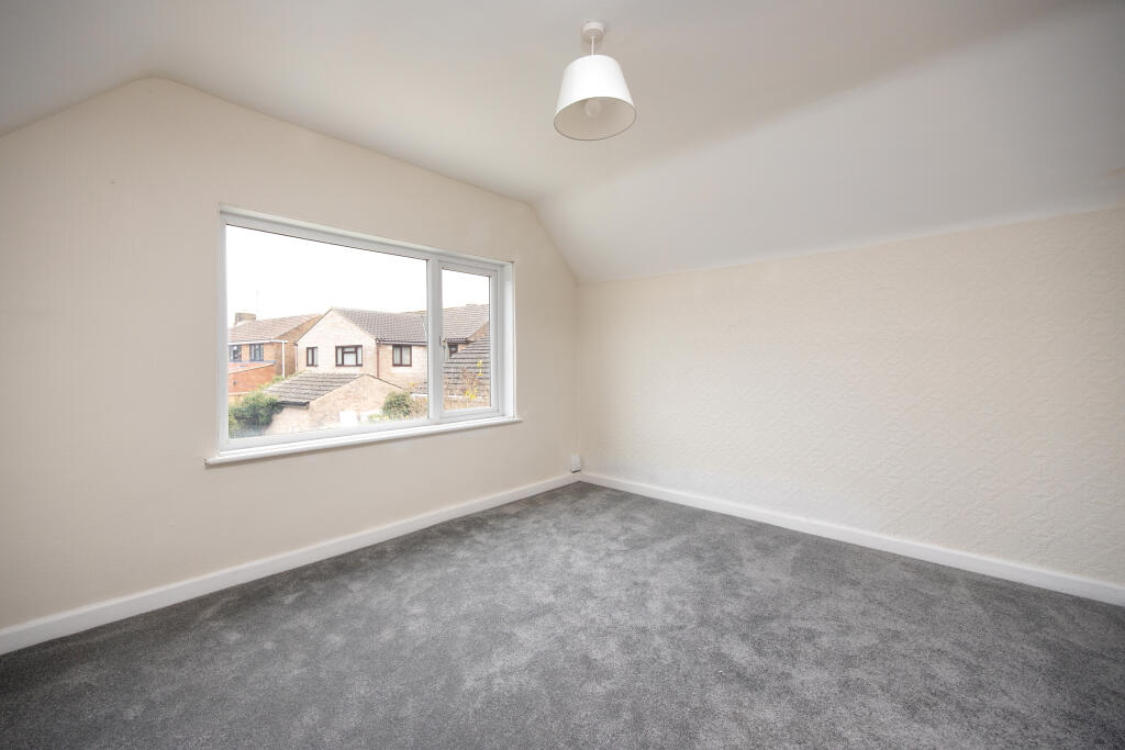 Additional image 11 of Trowbridge - NO CHAIN