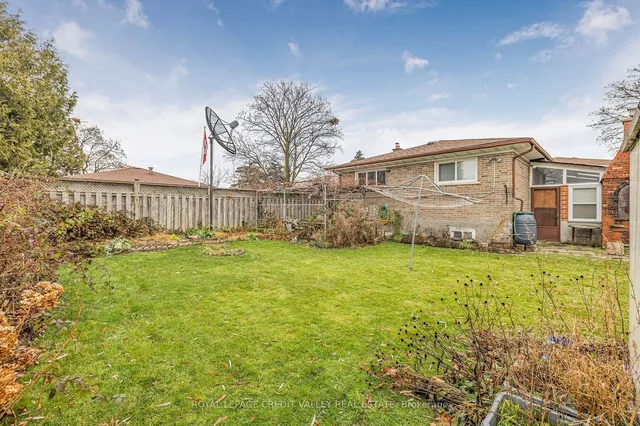 Additional image 37 of 82 Terra Cotta Cres