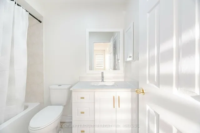 Additional image 26 of 71 Maple Valley St