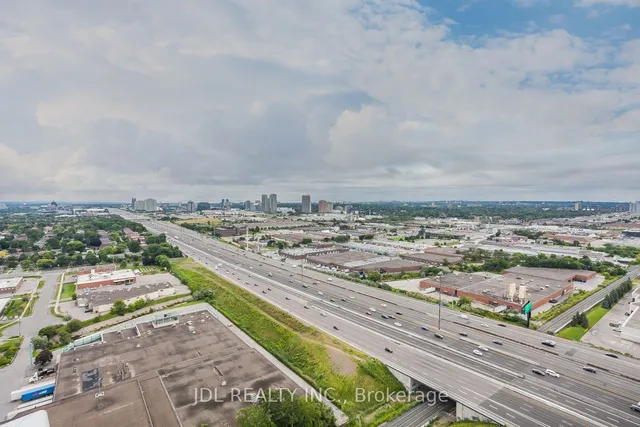 Additional image 27 of 125 Village Green Sq Unit 3211