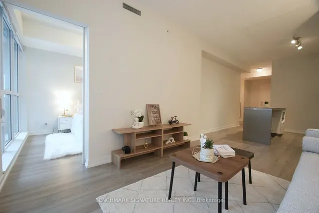 Additional image 15 of 51 East Liberty St Unit 908