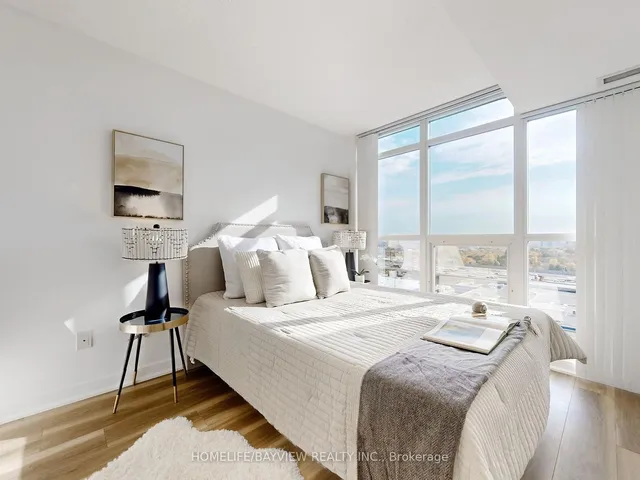 Additional image 18 of 19 Singer Crt Unit 1801B