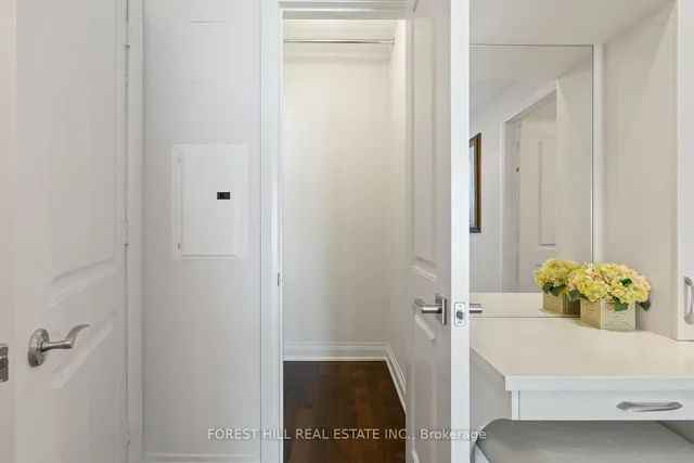 Additional image 33 of 2191 Yonge St Unit 4906