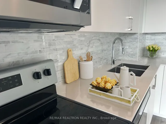 Additional image 6 of 3220 Sheppard Ave Unit 218