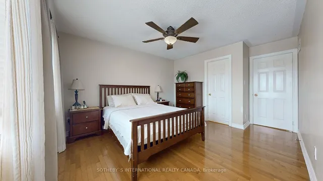 Additional image 20 of 19 Hollowgrove Blvd