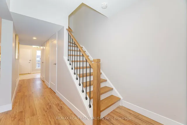 Additional image 16 of 8 Guildford Cres Unit 8