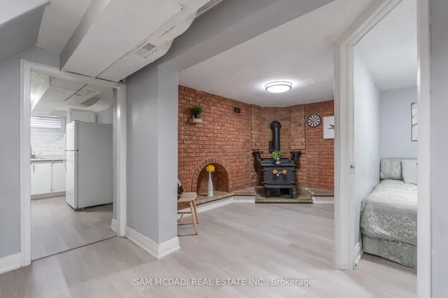 Additional image 25 of 90A Bicknell Ave