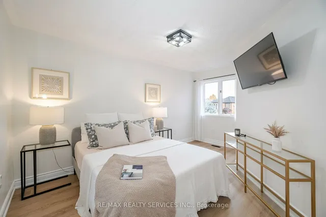 Additional image 27 of 35 Forestgrove Circ