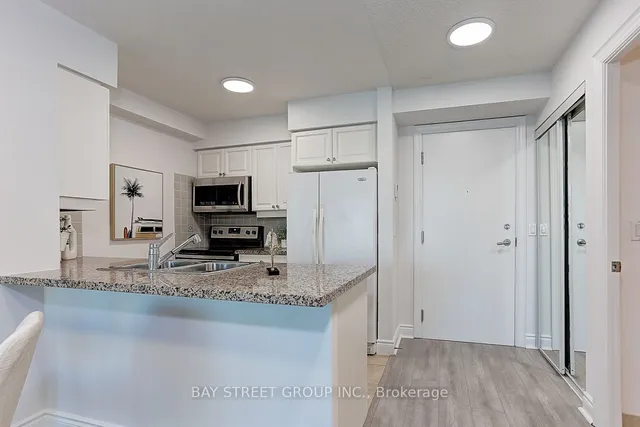 Additional image 13 of 15 Greenview Ave Unit 2504