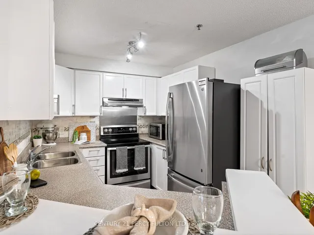 Additional image 24 of 684 Warden Ave Unit 216