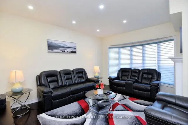 Additional image 15 of 13 Templar St