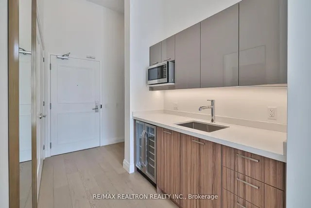 Additional image 30 of 285 Avenue Rd Unit 502