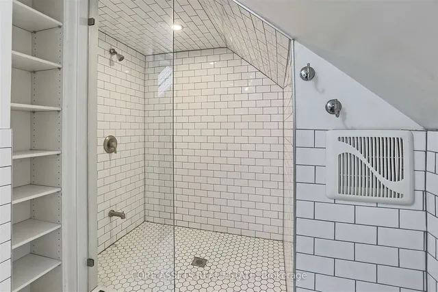 Additional image 18 of 8 Park Hill Rd