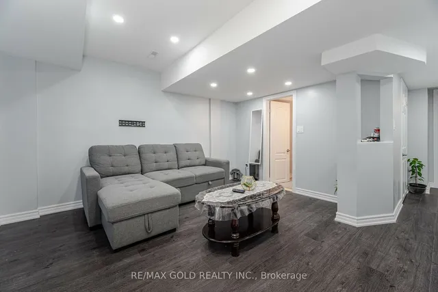 Additional image 18 of 32 Vanderpool Cres