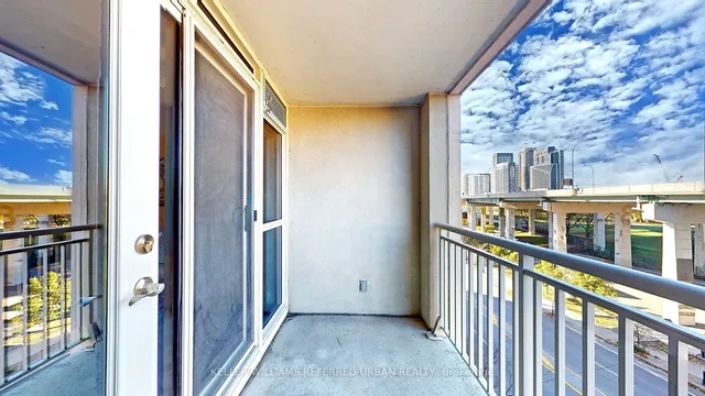 Additional image 14 of 35 Bastion St Unit 826
