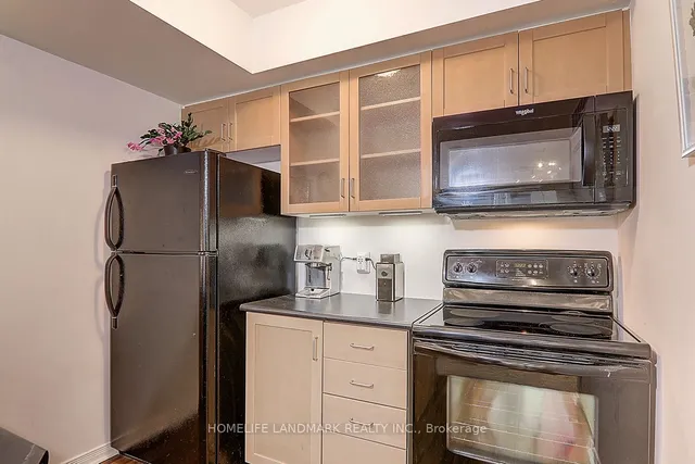 Additional image 20 of 30 Western Battery Rd Unit 316