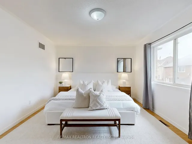 Additional image 20 of 8 Grackle Tr