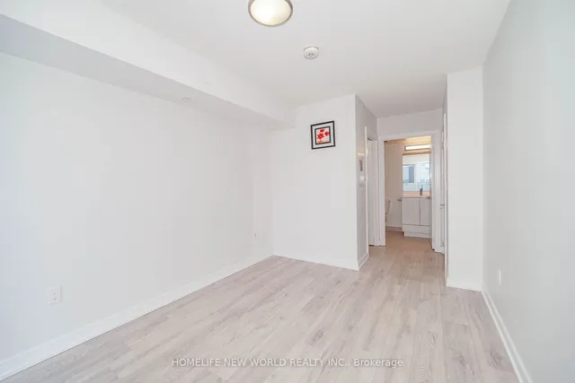 Additional image 25 of 225 Village Green Sq Unit 1306