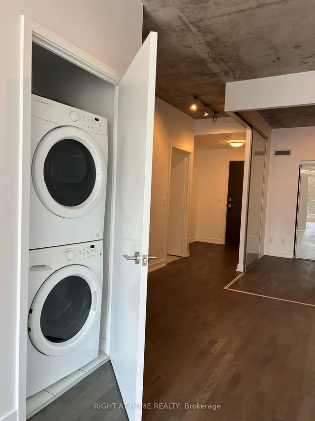 Additional image 8 of 1238 Dundas St Unit 306
