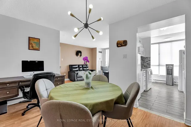 Additional image 12 of 3077 Weston Rd Unit 607