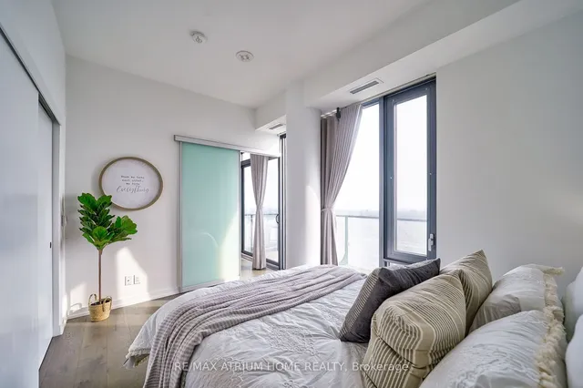 Additional image 21 of 161 Roehampton Ave Unit Ph05