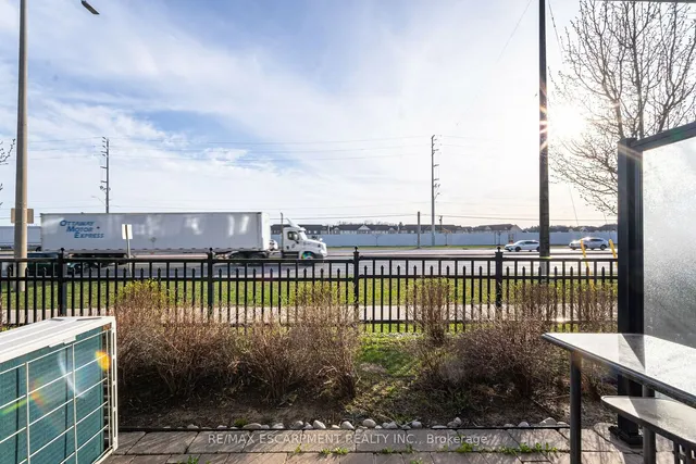 Additional image 27 of 54 Sky Harbour Dr Unit 105