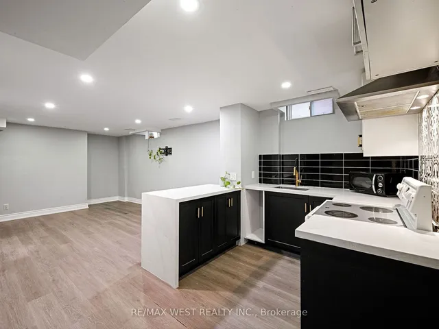 Additional image 13 of 126 Sandmere Ave