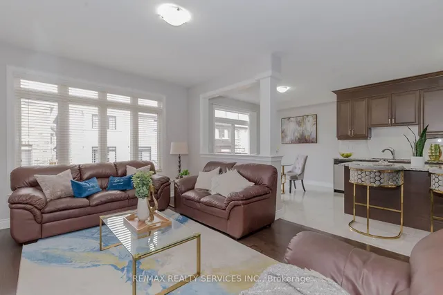 Additional image 11 of 12 Enclave Tr