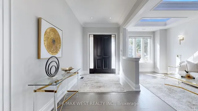 Additional image 3 of 222 Connaught Ave