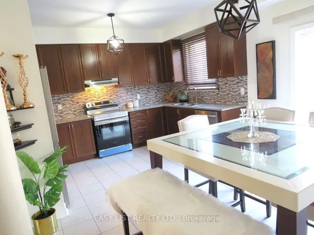 Additional image 9 of 34 Betty Nagle St