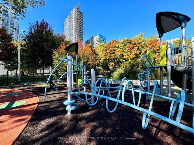 Additional image 11 of 167 Carlton St