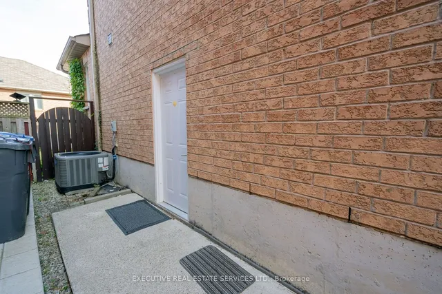 Additional image 31 of 41 Fallstar Cres