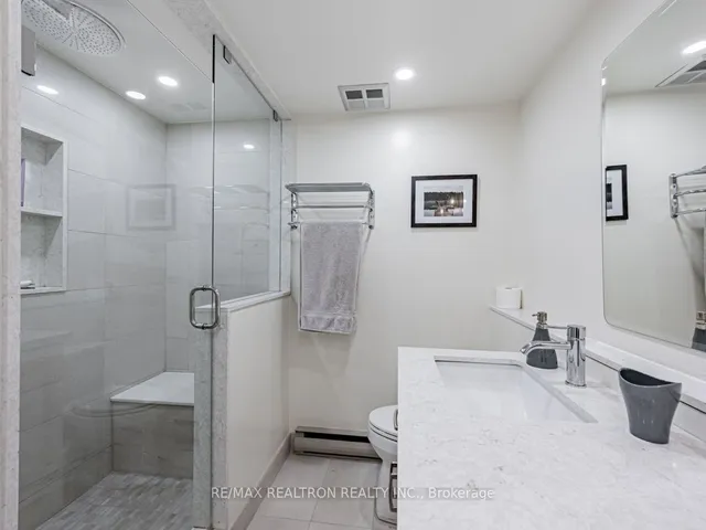 Additional image 22 of 55 Lombard St Unit 613