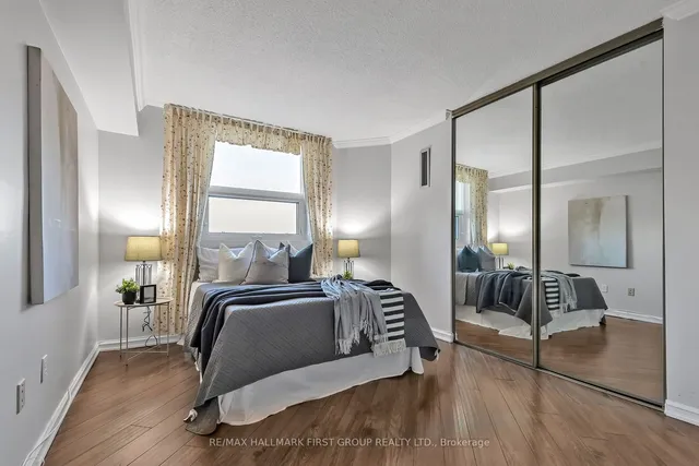 Additional image 22 of 10 Dean Park Rd Unit 610