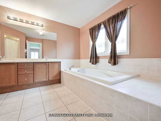 Additional image 22 of 25 Maverick Cres