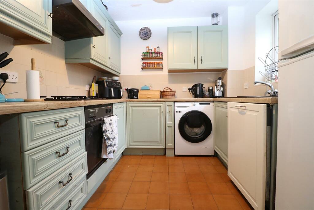 Additional image 3 of Richmond Close, Trowbridge