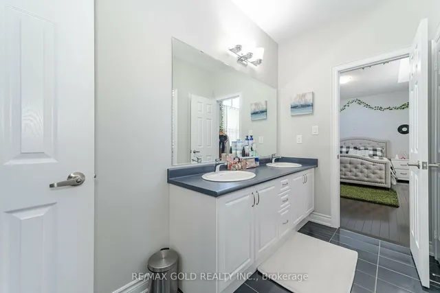 Additional image 26 of 71 Squire Ellis Dr