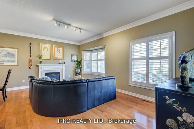 Additional image 6 of 2 Orchard Park Gate