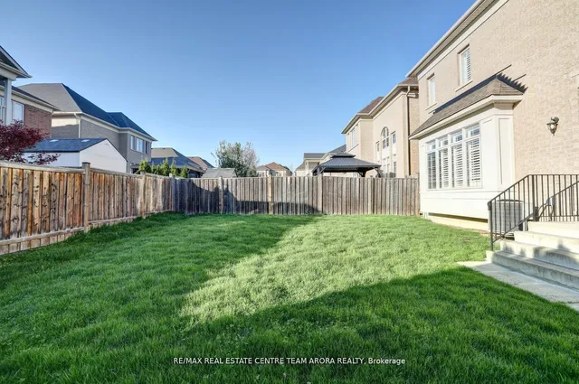 Additional image 38 of 119 Coastline Dr