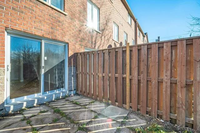 Additional image 32 of 120 Railroad St Unit 14