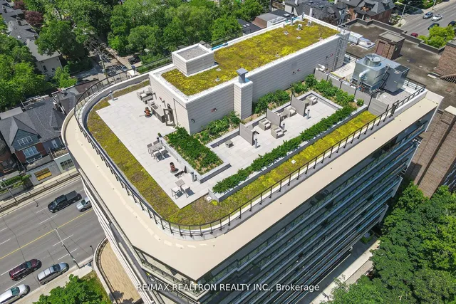 Additional image 37 of 285 Avenue Rd Unit 403