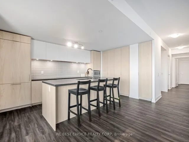 Additional image 16 of 65 Annie Craig Dr Unit 1008