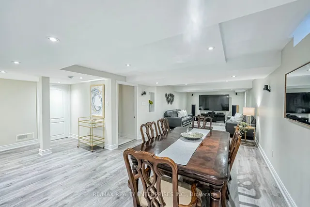 Additional image 31 of 39 Lampman Cres