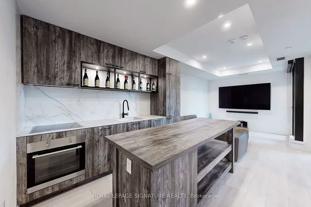 Additional image 9 of 505 Richmond St Unit 1201