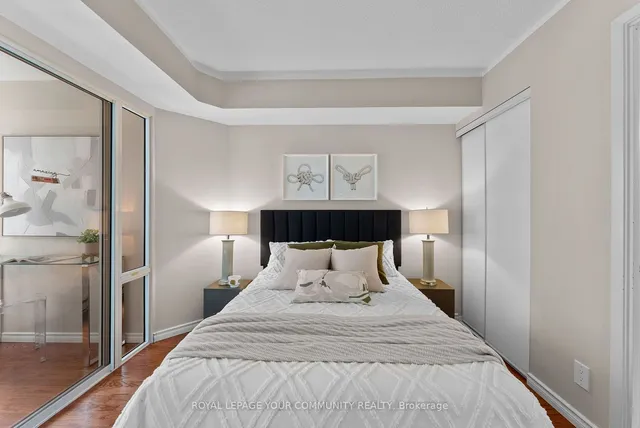 Additional image 20 of 711 Bay St Unit 1221