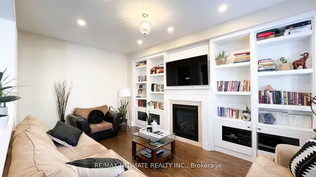 Additional image 22 of 36 Roulette Cres