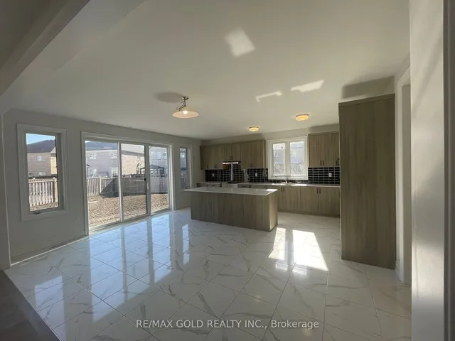 Additional image 13 of 31 Dolomite Dr