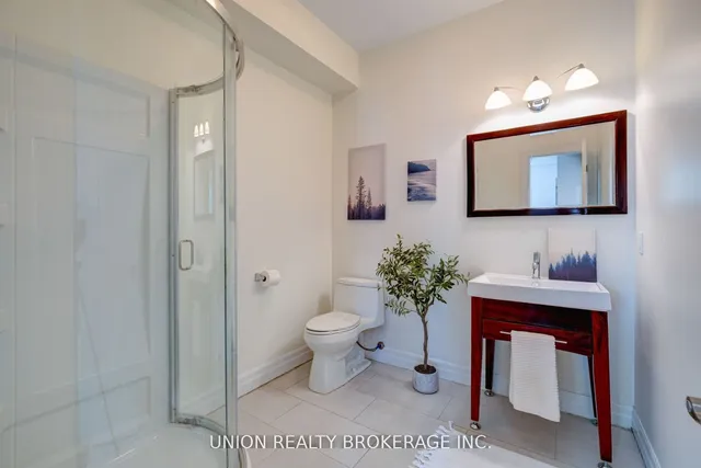 Additional image 13 of 443C Queen St